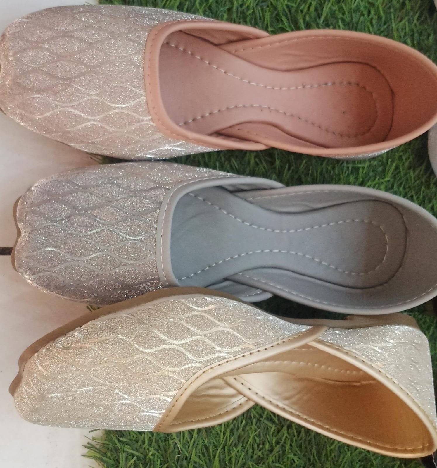 Pearl Mist Jutti
